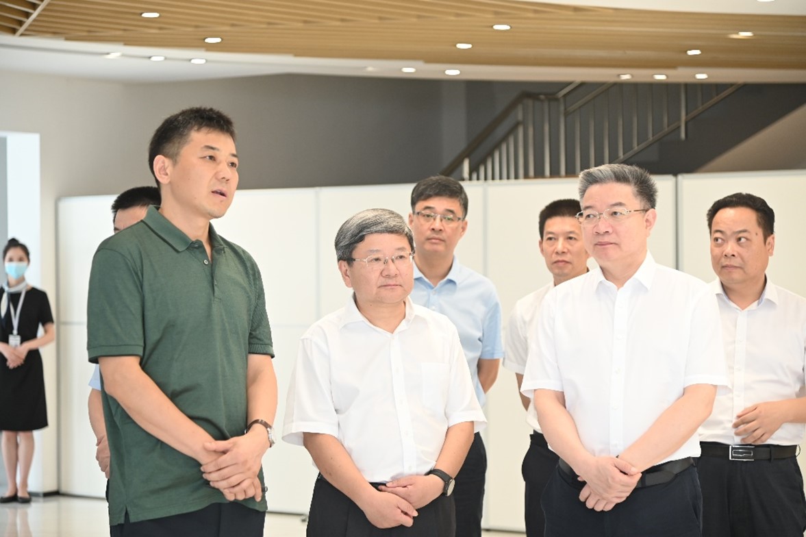 余姚市委书记傅贵荣一行莅临宁波FUN88生物调研园区建设